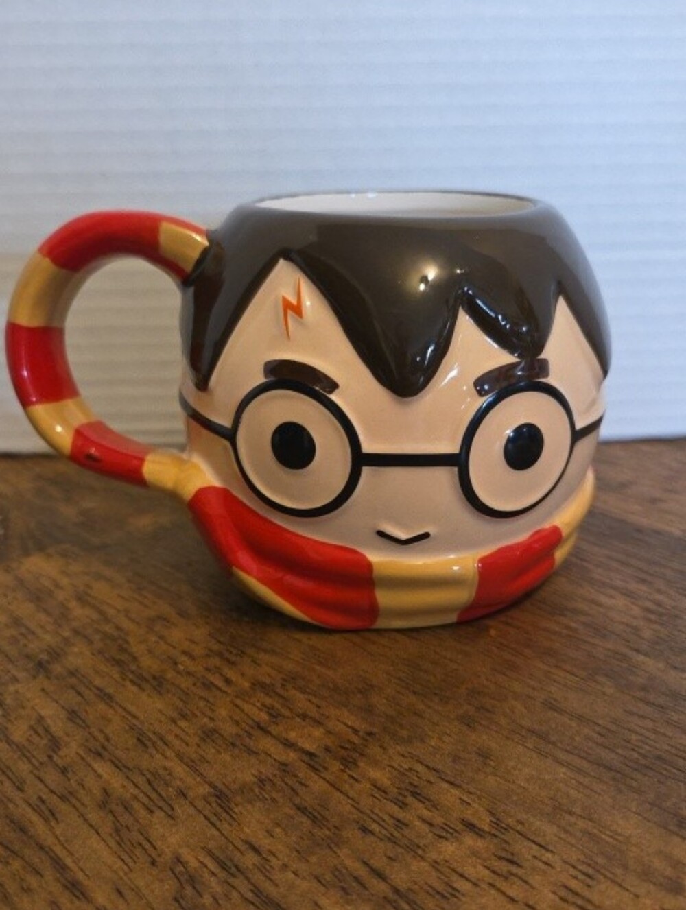 Harry Potter 3D Gryffindor Character Ceramic Mug with Red & Gold Scarf